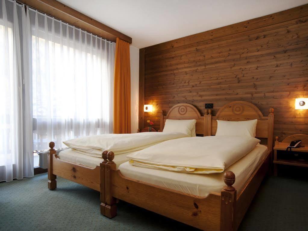 Ambiente Guesthouse ซาสฟี ภายนอก รูปภาพ